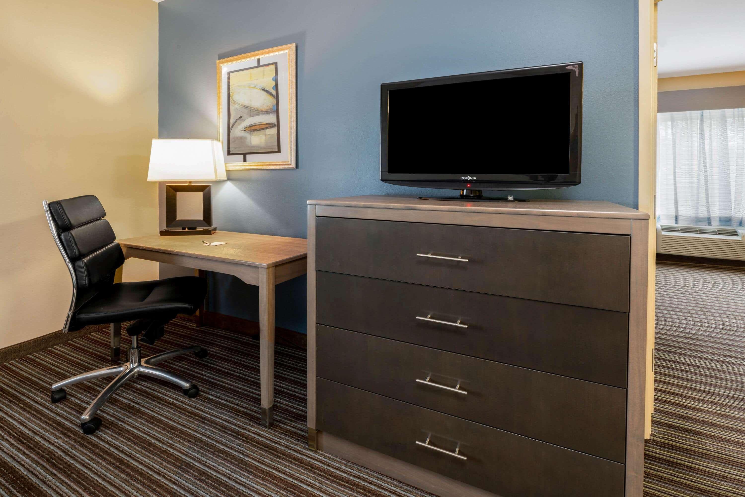 La Quinta & By Wyndham - Lafayette Area Hotel